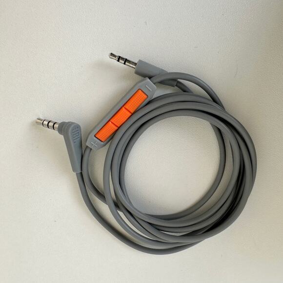 JBL Synchros S300 NBA Edition New York Knicks Headphones - Picture 6 of 13